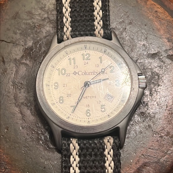 Columbia CL-1247 Silver Men’’ Watch w/Date - Picture 8 of 8